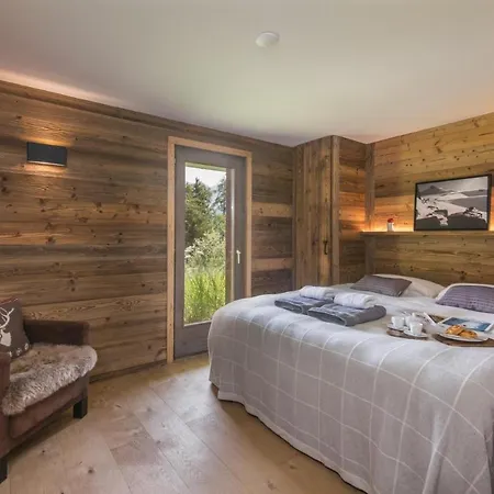 Chalet Chalet Capricorne Luxury For 6 With Sauna